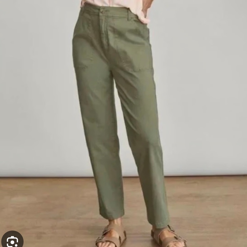 NWOT Elizabeth & James | Casual Pant